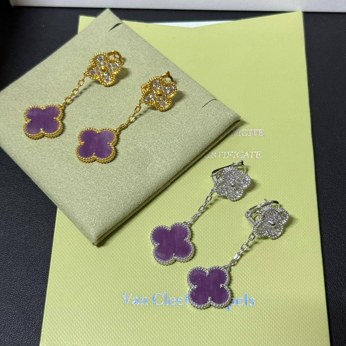 VCA ❤️‍🔥

 Earring 🐦‍🔥 2 flower 🌺 Master quality 💯

With normal box
85 dhs🇦🇪🇦🇪🇦🇪

With master box
120 dhs🇦🇪🇦🇪🇦🇪

Zain216
♥️♥️♥️