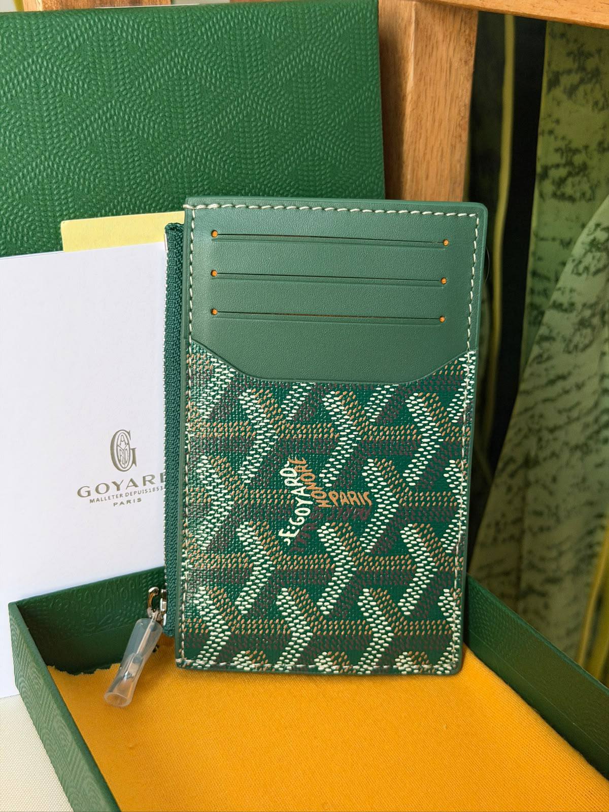 GOYARD
Super Master Quality
Original Packing🎁
Passport cover & Card Holder


For Price 👇 WhatsApp✅
0568585901 
0507557372
0552275751 Owner Zain 👌

Zain321
♥️♥️♥️