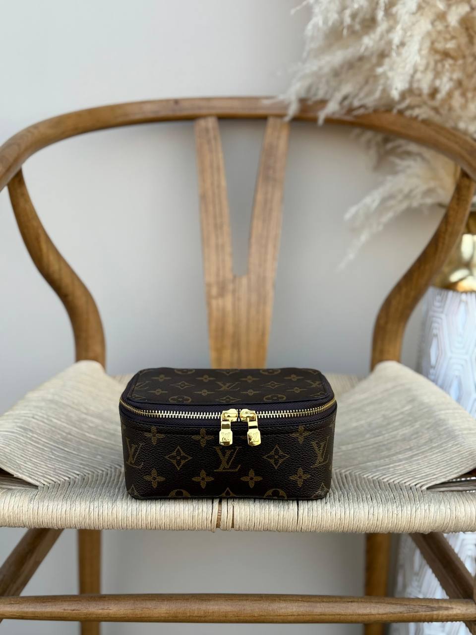 New collection✨✨✨
LV
17cm
300 dhs🇦🇪
23cm
320 dhs🇦🇪
35cm
350 dhs🇦🇪
Top quality 
With box🎁

Zain167
♥️♥️♥️