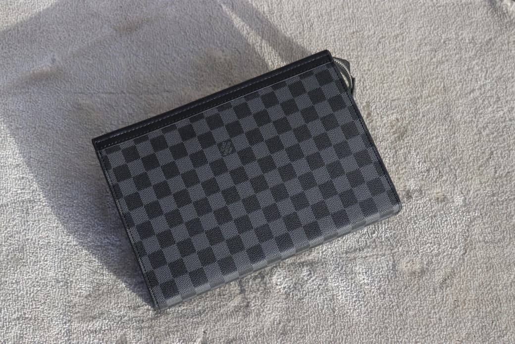 Men's Clutch 
Good Quality
90 dhs🗽

Zain33
♥️♥️♥️