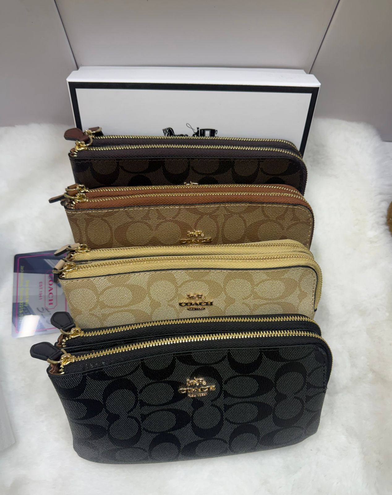 NEW COME

COACH BAG

WITH BOX 
🎁🎁🎁

45 DHS💓

Zain40
♥️♥️♥️