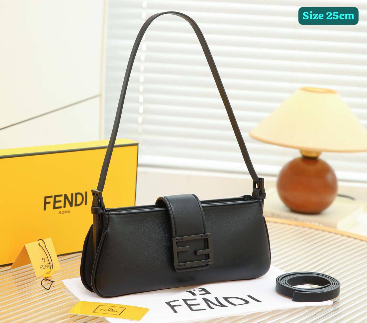 Fendi
Good quality 

with box 🎁🎁🎁

90 dhs💓

Zain186
♥️♥️♥️