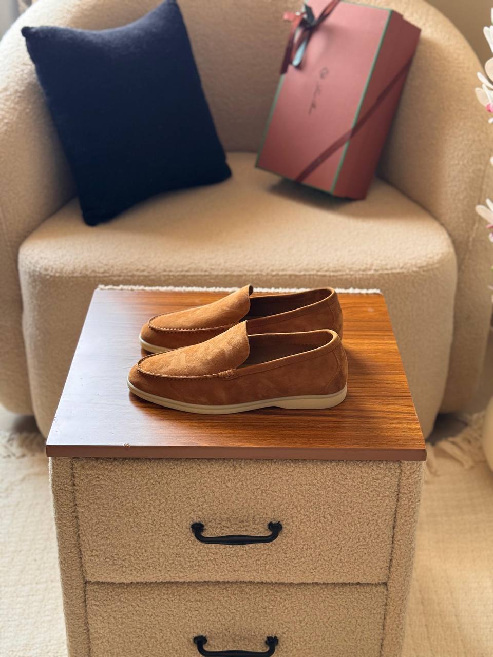 LORO SUMMER WALK
*AAA quality*
*SIZE: 40 to 47*
450 dhs🪙💚

Zain185
♥️♥️♥️