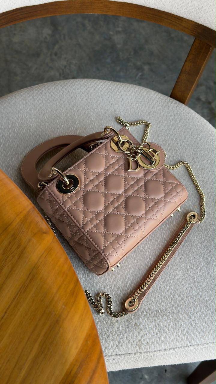 New collection ⚜️
DIOR 🩷
VIP quality 💎
Lady Dior Bag ✨
Size : 17 cm
For Price 👇 WhatsApp✅
0568585901 
0507557372
0552275751 Owner Zain 👌

Zain336
♥️♥️♥️
