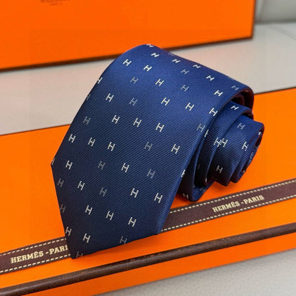 *Tie*
*Master quality*
180 dhs🪙💕

Zain179
♥️♥️♥️