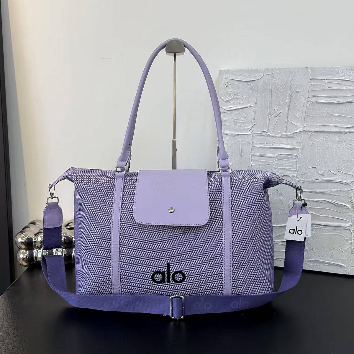 ALO ʏᴏɢᴀ sᴘᴏʀᴛs ᴡᴇᴀʀ
sʜᴏᴜʟᴅᴇʀ ᴄʀᴏssʙᴏᴅʏ ʙᴀɢ
Travel Bag Design
ᴅᴇɴɪᴍ & ʟᴇᴀᴛʜᴇʀ ᴍᴀᴛᴇʀɪᴀʟ
sɪᴢᴇ : 46 cm

75 dhs✅

Zain31
♥️♥️♥️