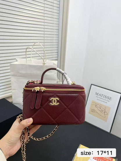 Chanel 
Master
240 dhs✅
#17cm🩷🩷🙋‍♂️
#with box

Zain228
♥️♥️♥️