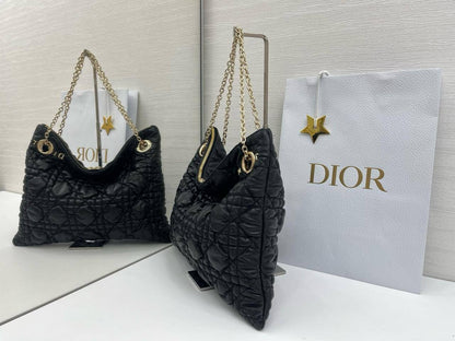 DIOR 
NEW DESIGN  

GOOD QUALITY 

110 DHS🇦🇪🇦🇪🇦🇪

Zain17
♥️♥️♥️