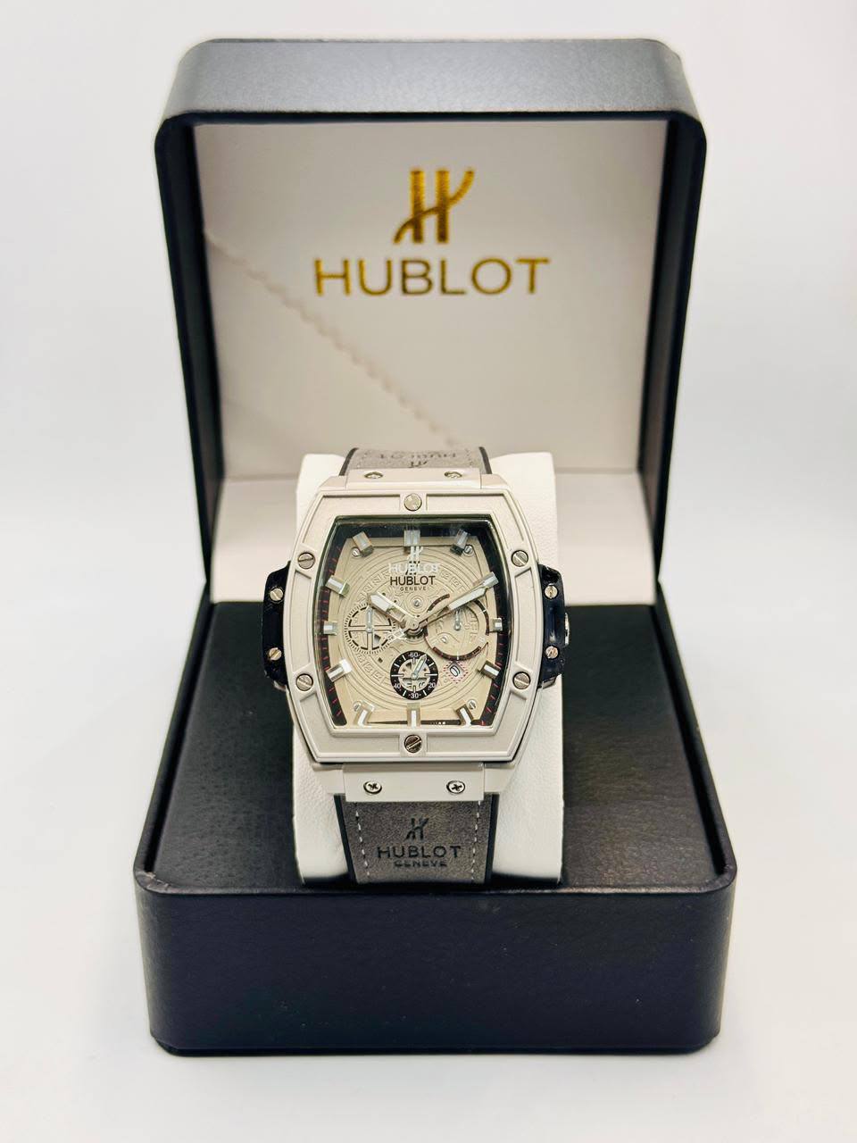 Hublot 

Men Available 

60 dhs🇦🇪🇦🇪

Zain08
♥️♥️♥️