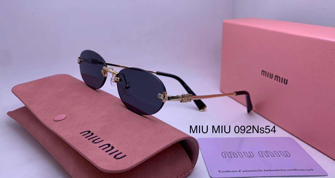 Miu Miu
70 dhs✅

Zain126
♥️♥️♥️