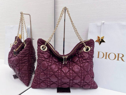 DIOR 

NEW DESIGN  

GOOD QUALITY 

110 DHS🇦🇪🇦🇪🇦🇪

Zain295
♥️♥️♥️