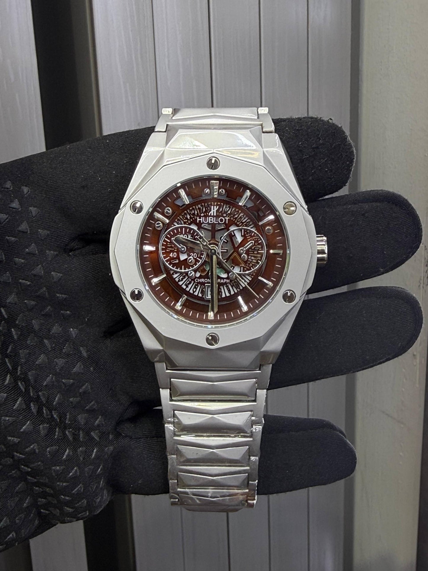 Hublot Men
*Battery*
65 dhs💚

Zain29
♥️♥️♥️