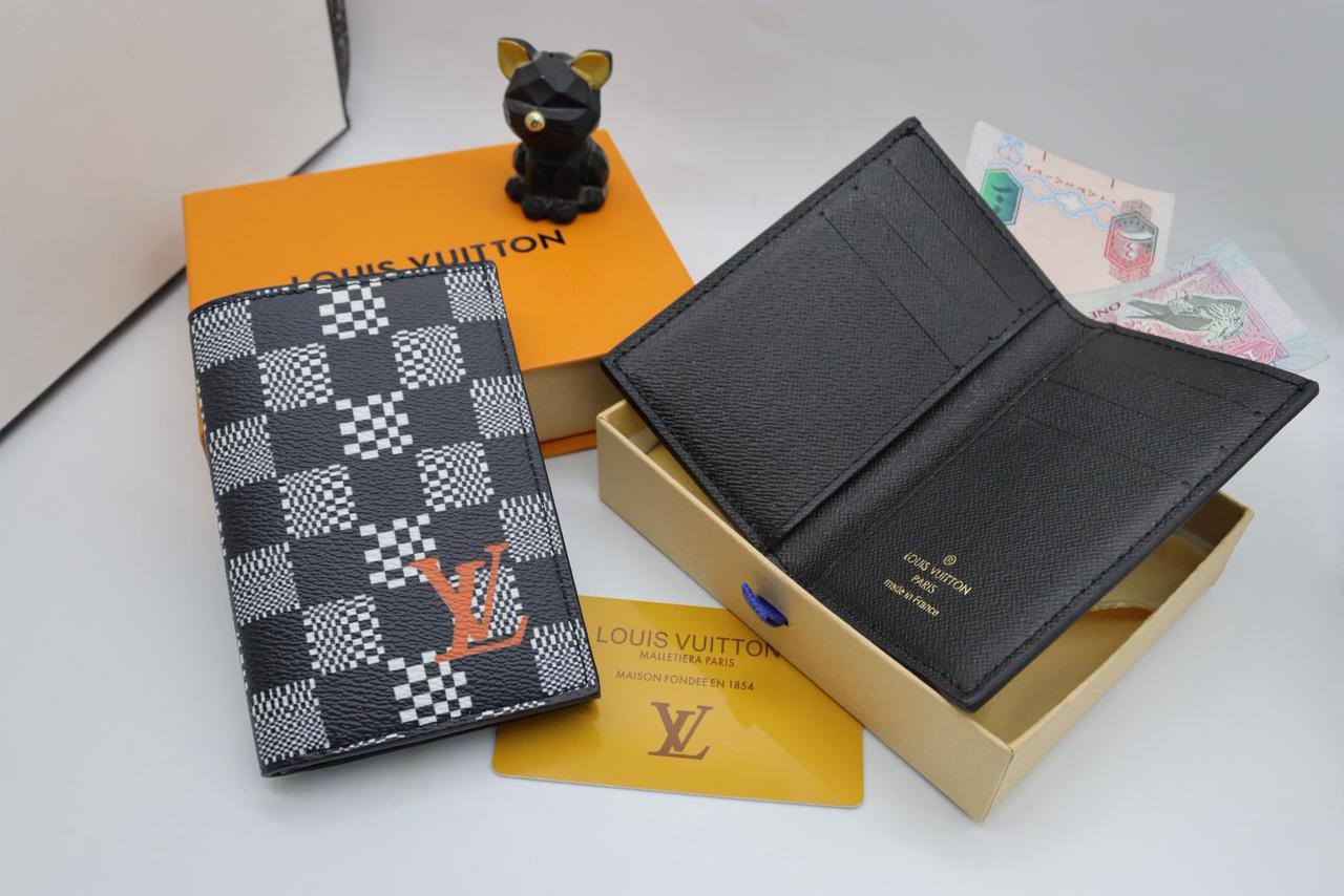 LV Wallet
60 dhs💓

Zain33
♥️♥️♥️