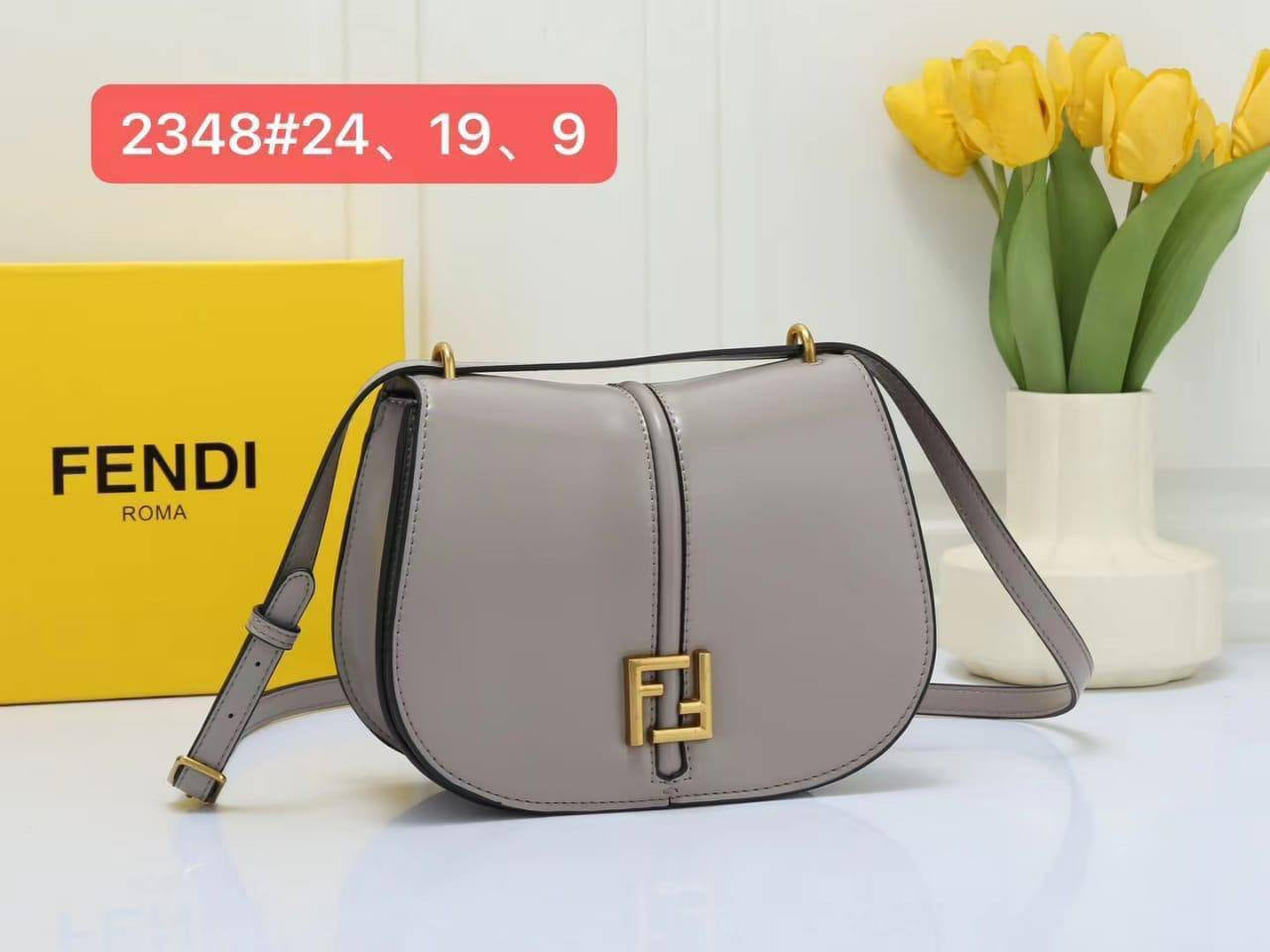 🎉 Offer 🎊 Fendi
1⃣️  First quality +🎁
Size : 25 ~ 24 cm
75 dhs🪙🌺
with box 🎁

Limit Stock

Zain115
♥️♥️♥️