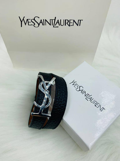 UNISEX 
BRACELET ✨💫
50 DHS🗽
WITH BOX AND PAPER BAG🛍️🎁

Zain89
♥️♥️♥️