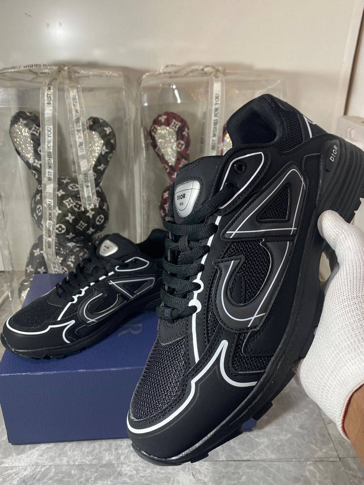 DIOR B30 ‘Balck’🖤
40-45 AVAILABLE🤩
240 dhs🇦🇪🇦🇪

Zain242
♥️♥️♥️