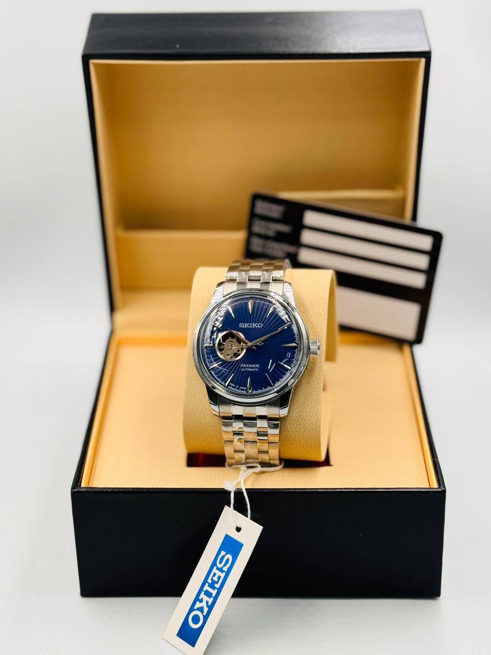 SEIKO MEN
*Automatic*
120 dhs❣️

Zain08
♥️♥️♥️