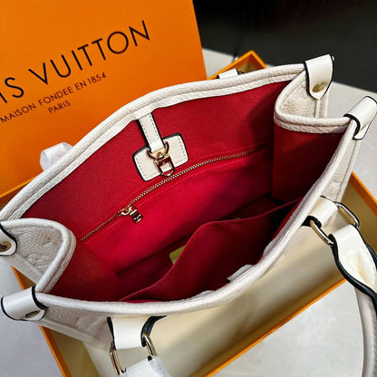 LOUIS VUITTON 

ON THE GO SMALL SIZE 

NEW CAME 

GOOD QUALITY 

WITH BOX 

90  DHS🇦🇪🇦🇪🇦🇪

Zain295
♥️♥️♥️
