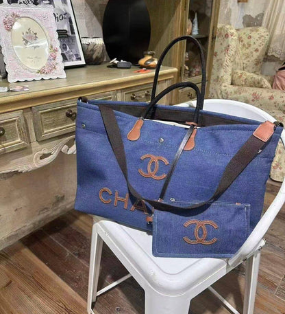 CHANEL 
HIGH QUALITY 
180 dhs🇦🇪🇦🇪

Zain295
♥️♥️♥️