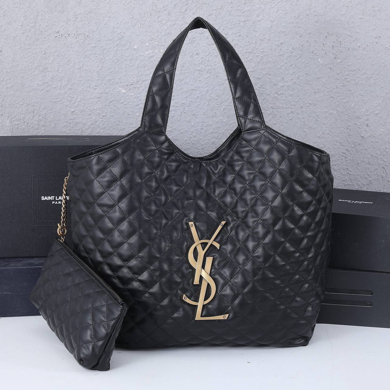 YSL
 NEW CAME HIGH QUALITY
120 dhs💓

Zain39
♥️♥️♥️