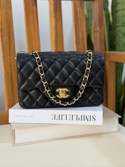 CHANEL 
Super Master Quality 
Original Packing
Size 20CM

For Price 👇 WhatsApp✅
0568585901 
0507557372
0552275751 Owner Zain 👌


Zain321
♥️♥️♥️