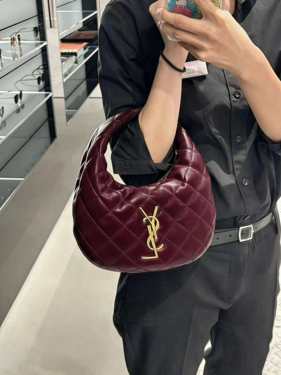 YSL

24*16cm

With box
🎁🎁🎁

110 dhs💓

Zain17
♥️♥️♥️