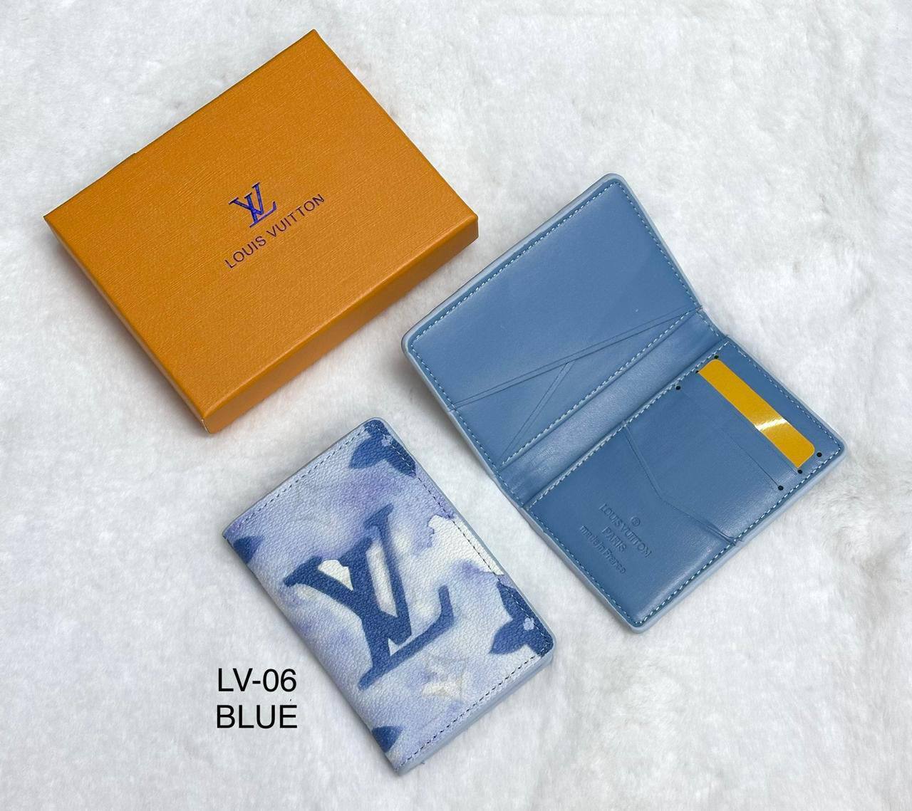 Wallets
65 dhs✅

Zain182
♥️♥️♥️