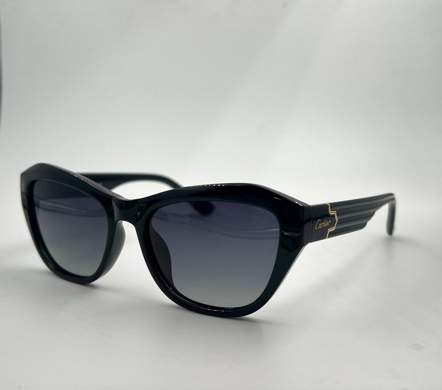 Cartier💥
Sunglasses 🕶️ 
good quality 💯
With master box 🗃️ 
50 dhs❤️

Zain273
❤️❤️❤️
