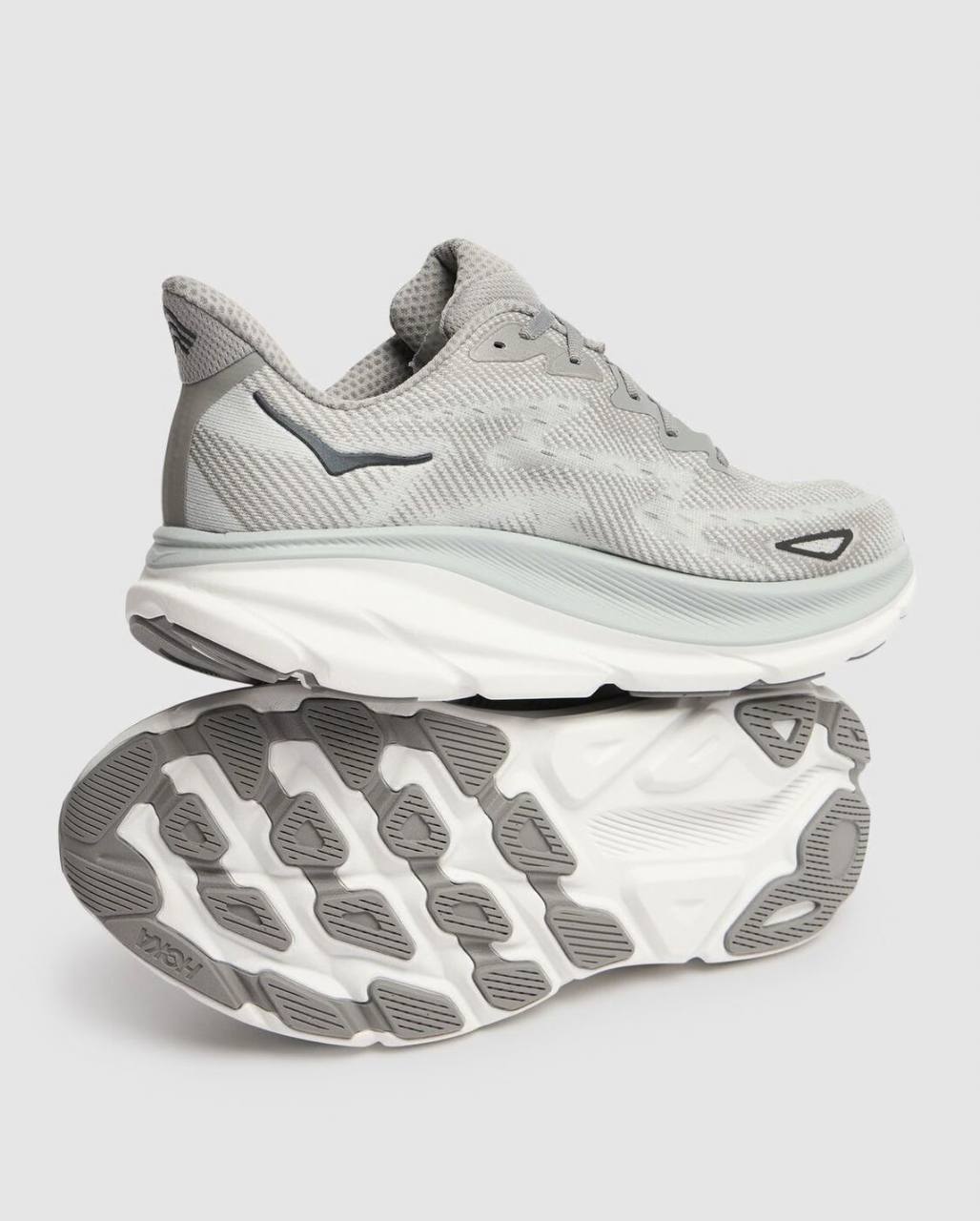 Hoka Clifton 9 ‘Harbor Mist’🌫️
36-45 AVAILABLE 🤩
210 dhs✅

Zain242
♥️♥️♥️