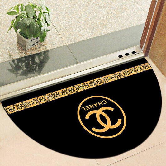 Doors mate
Size 90*45
40 dhs🇦🇪🇦🇪

Zain99
♥️♥️♥️