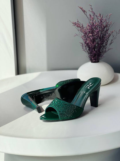 Gina 💛🤎🖤
36-41
_Super master high quality_🪡
400 dhs💓

Zain176
♥️♥️♥️