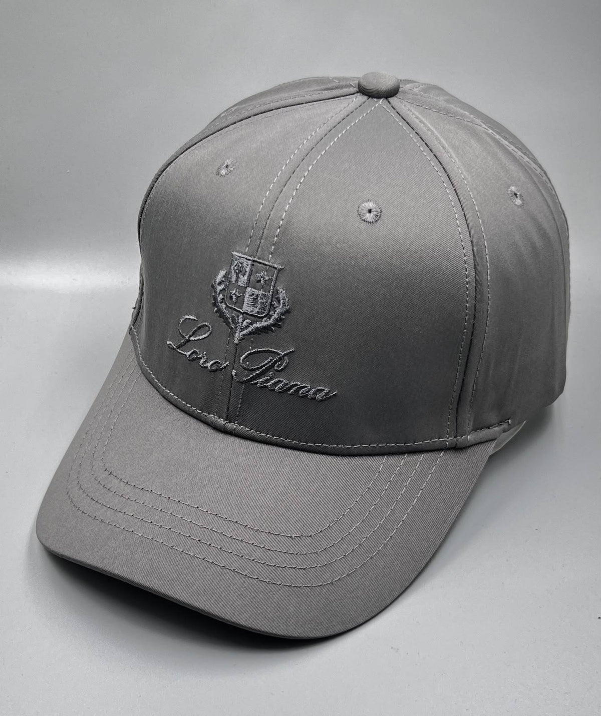 Caps
Loro piana

35 dhs🇦🇪🇦🇪

Zain182
♥️♥️♥️