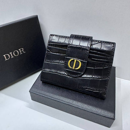 Wallet & Cardholder
 copy one 
with box 
🎁🎁🎁

55 dhs✅
leather 

Zain39
♥️♥️♥️