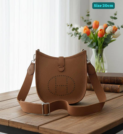 Hermes
Best quality

With box’s
🎁🎁🎁

90 dhs🌺
size 20cm

Zain185
♥️♥️♥️