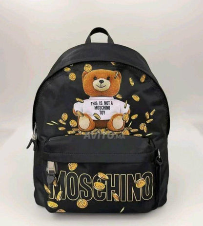 MOSCHINO BACKPACK 

COPY ONE NEW CAME 

120 dhs🪙💕

Zain39
♥️♥️♥️