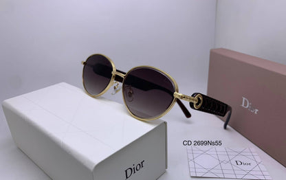 Ladies sunglasses 
70 dhs🇦🇪🇦🇪

Zain126
♥️♥️♥️