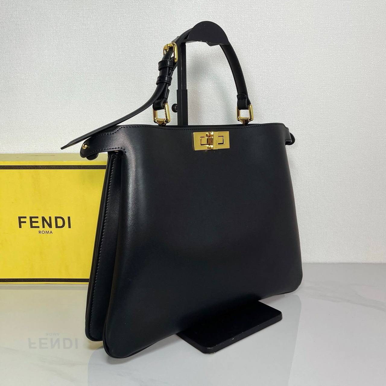 FENDI 
COPY ONE 
150 dhs🇦🇪🇦🇪

Zain295
♥️♥️♥️