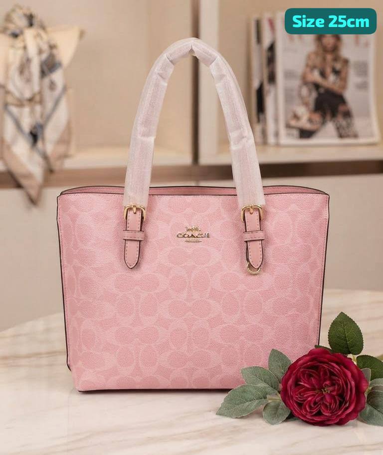 Caoch

Good quality 

with box 
115 dhs🇦🇪🇦🇪🇦🇪

Zain186
♥️♥️♥️