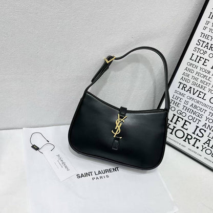 YSL
with box
🎁🎁🎁

95 dhs🪙🌨️

Zain177
♥️♥️♥️
