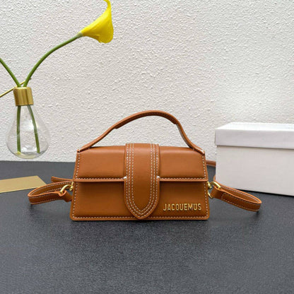 JACQUEMUS 

COPY ONE 

RESTOCK 

WITH BOX 

SMALL SIZE 190 DHS......
(Leather )

Zain295
♥️♥️♥️