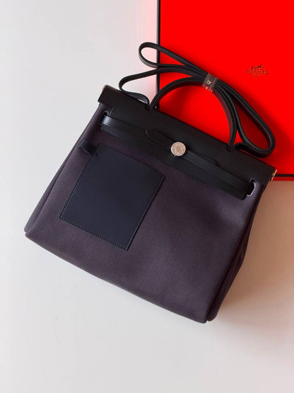 Hermes Herbag 31cm💕Master quality 😍with box❤️
630 dhs🇦🇪🇦🇪

Zain52
♥️♥️♥️