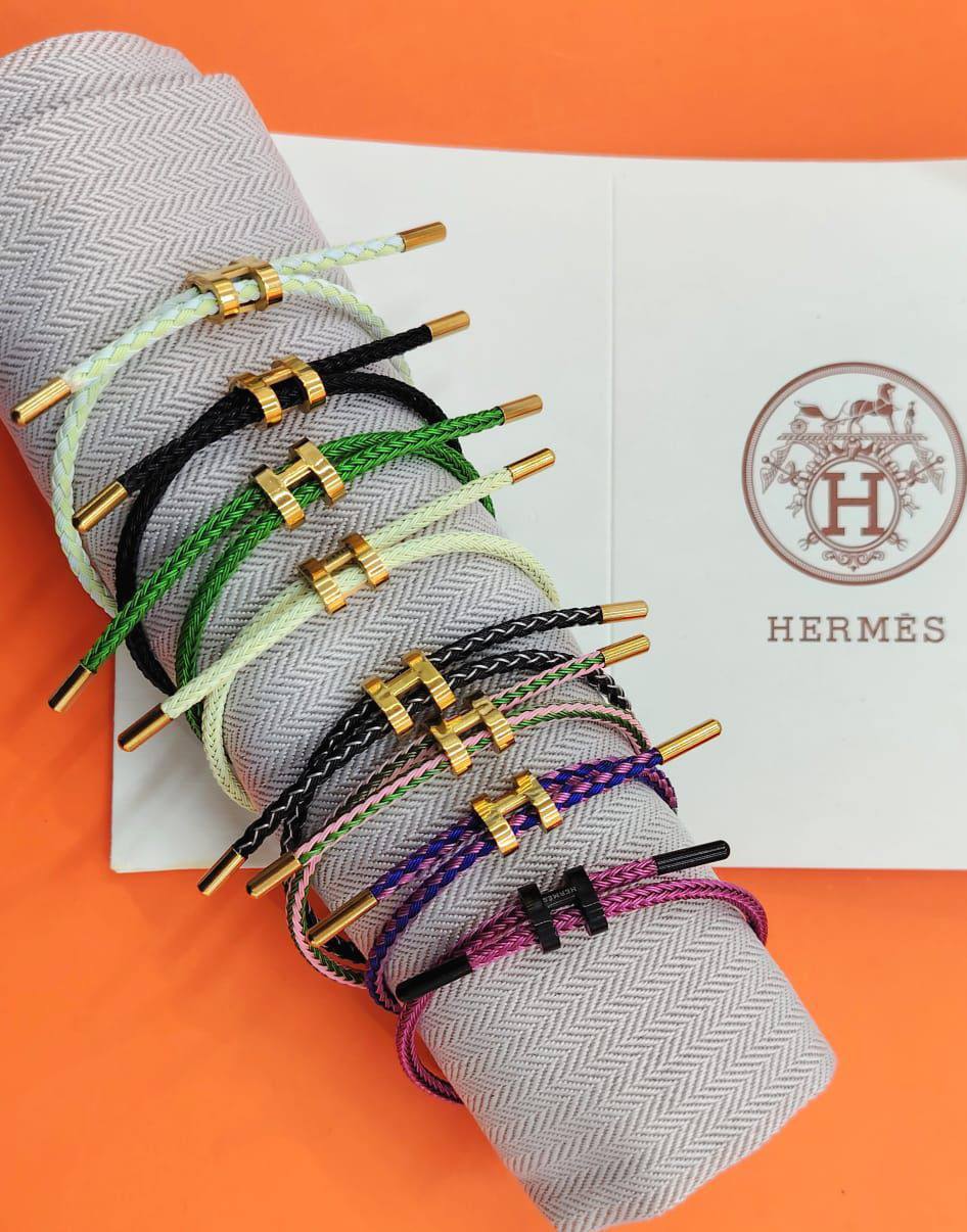 Hermes bracelet* 💐
Adjustable 
Non tarnished 

*30* AED normal box 📦

Zain48
♥️♥️♥️