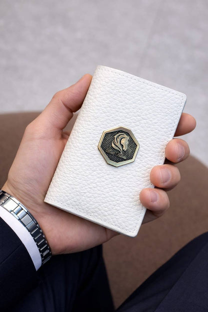 Louis Hilano wallet for men soft leather with box and paper bag 
90 dhs✅

Zain59
♥️♥️♥️