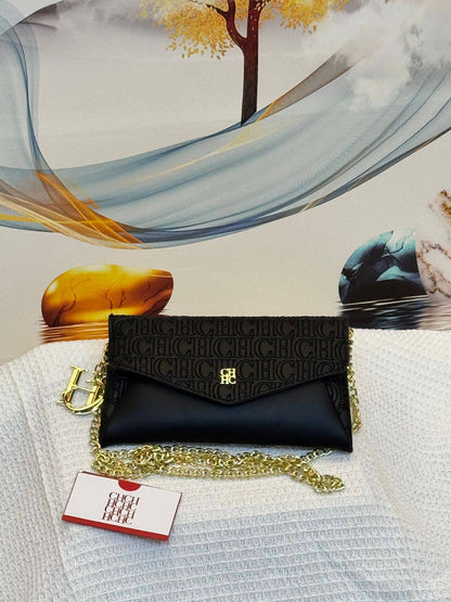 CHCH

Best quality 

with box
90 dhs🇦🇪🇦🇪

size 22CM

Zain290
♥️♥️♥️