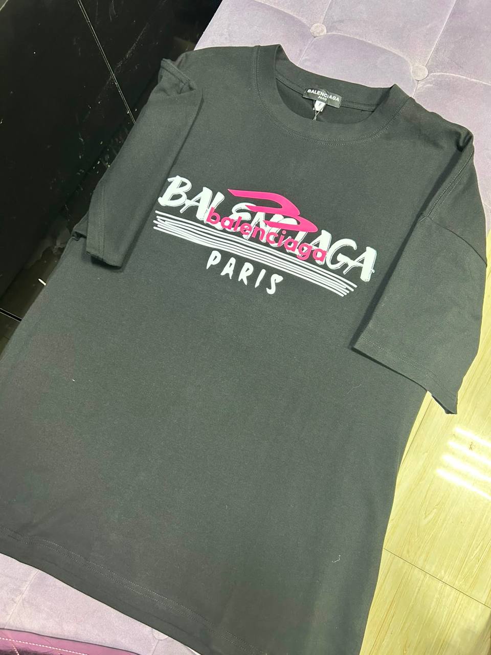 Cotton Tshirt Free size  
50 dhs✅

Zain17
♥️♥️♥️