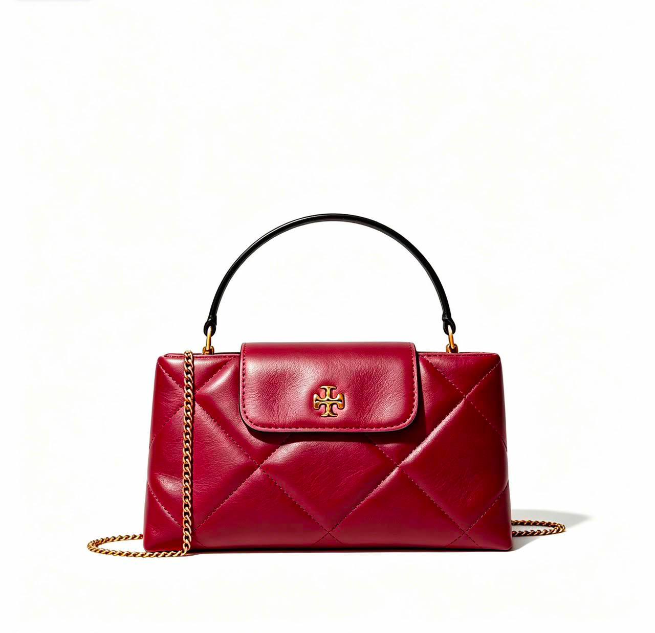 Tory Burch
110 dhs💓
Size：22CM
Material：shiny and mate 
Good-quality with box

Zain35
♥️♥️♥️