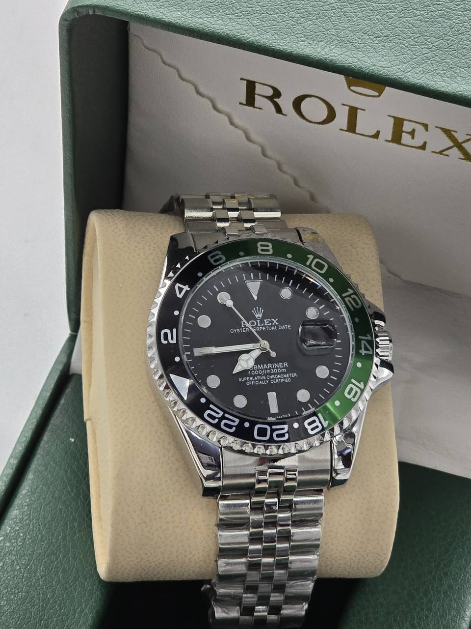 Rolex Men
60 dhs🪙🌨️
*Battery*

Zain29
♥️♥️♥️