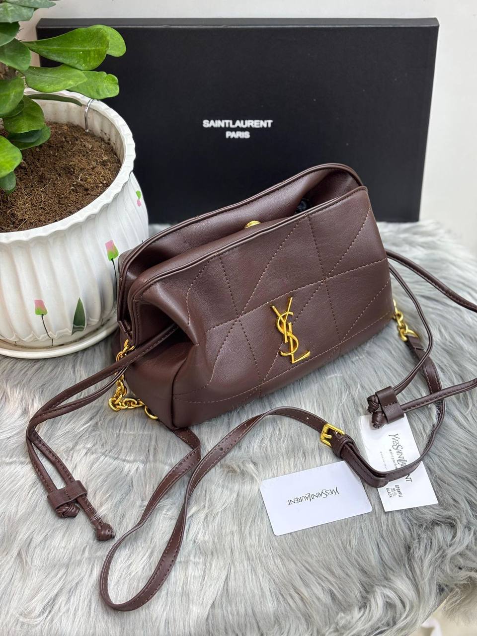 YSL 
SIZE  ……… 25 CM 🥰
95 dhs✅
with BOX🌷

Zain244
♥️♥️♥️