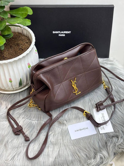 YSL 
SIZE  ……… 25 CM 🥰
95 dhs✅
with BOX🌷

Zain244
♥️♥️♥️