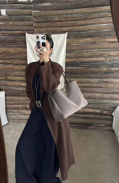 BALENCIAGA 
COPY ONE 
155 dhs✅

Zain39
♥️♥️♥️